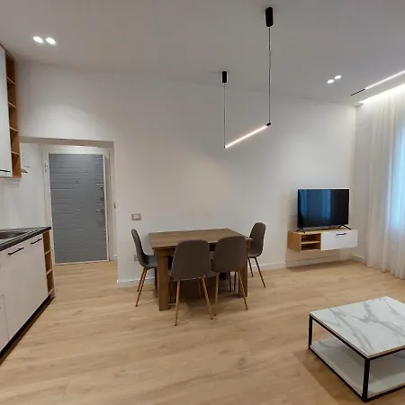 Luxury Blloku Apartamento Tirana