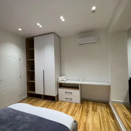 דירה Luxury Blloku טיראנה