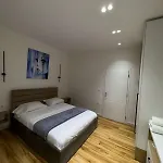 Luxury Blloku Appartement *