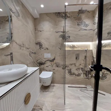 Luxury Blloku Apartmán